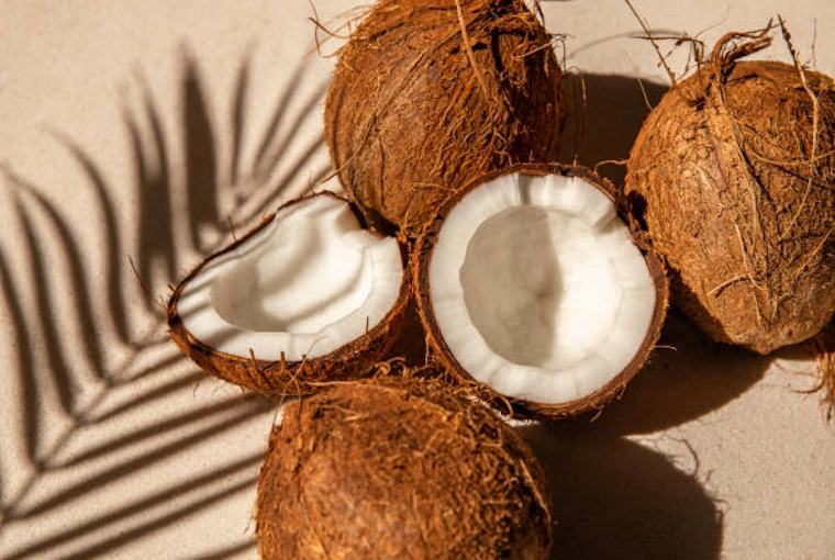Coconut (Whole)