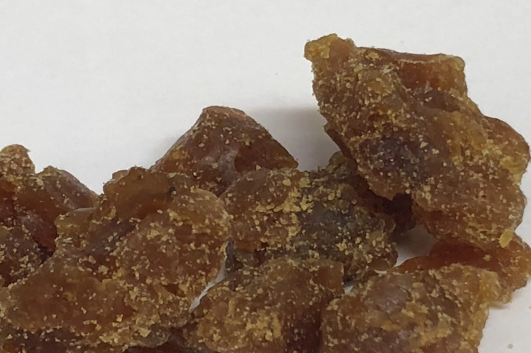 Hing Mass (Semi-processed resin)