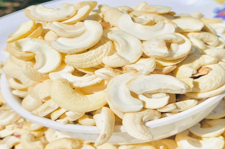 Cashew Nuts (Splits)