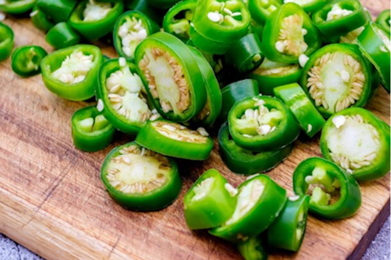  Dehydrated Green Chilli Flakes 