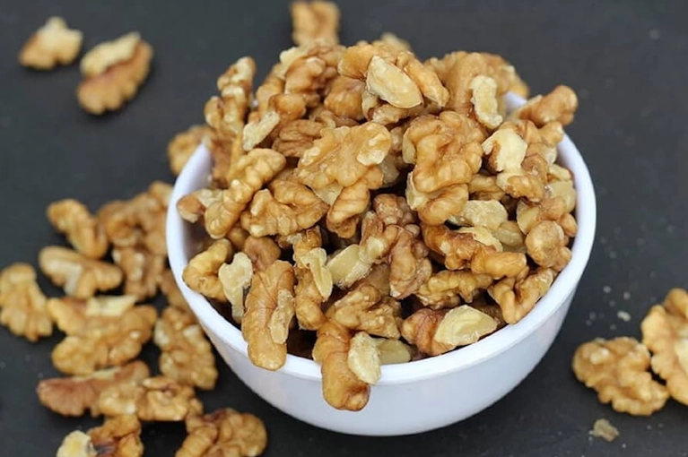 Walnuts (quarters)
